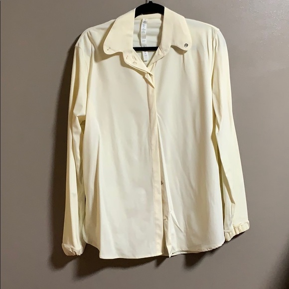Luluemon Buttom up shirt - Picture 1 of 2